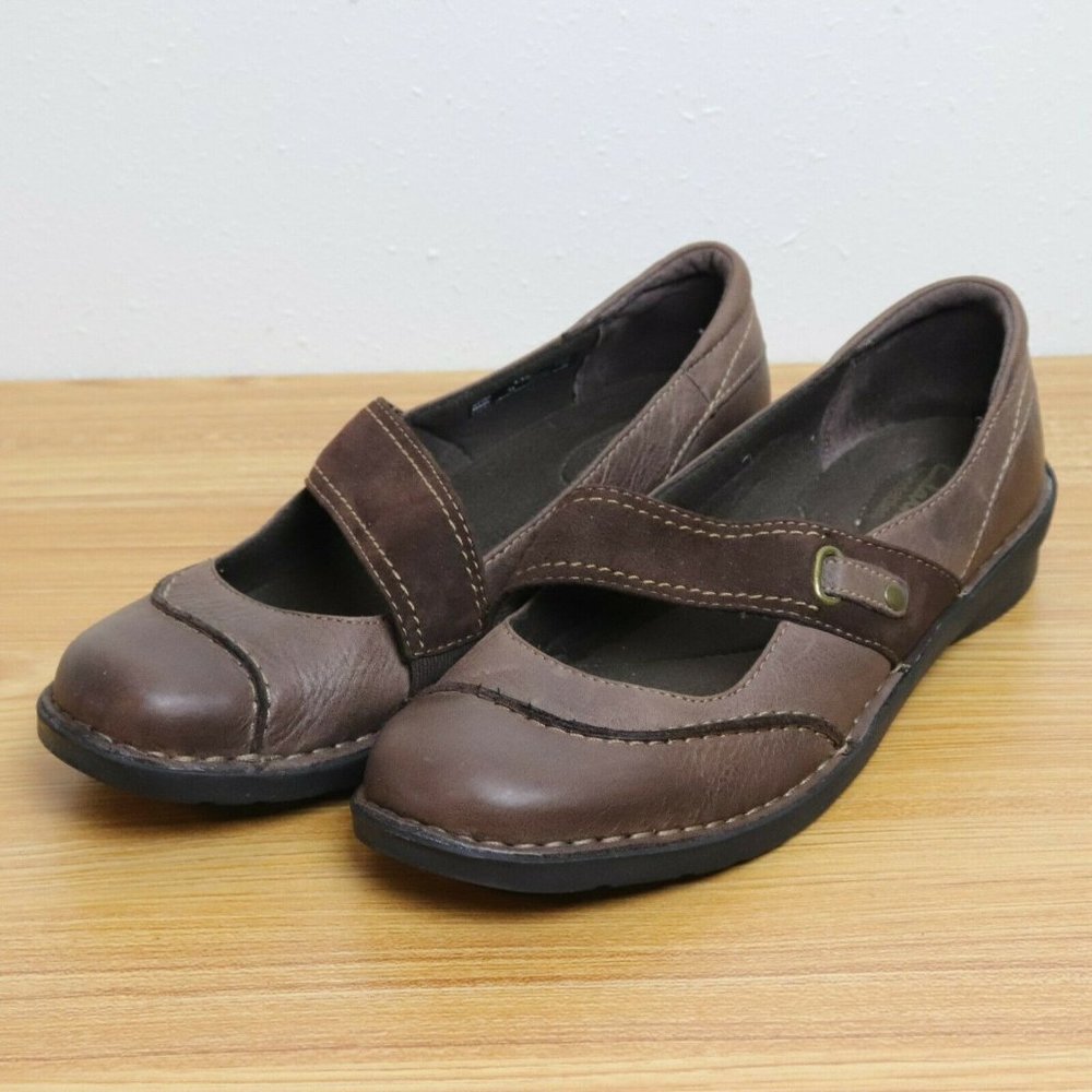 Clarks US 8.5 Wide Brown Leather Flats Mary Janes 62786 Slip-On Shoes Bendables